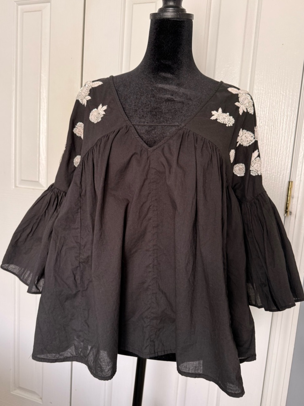 Anthropologie Maeve Harlow Embroidered V-Neck Blouse Black Boho Top Size S